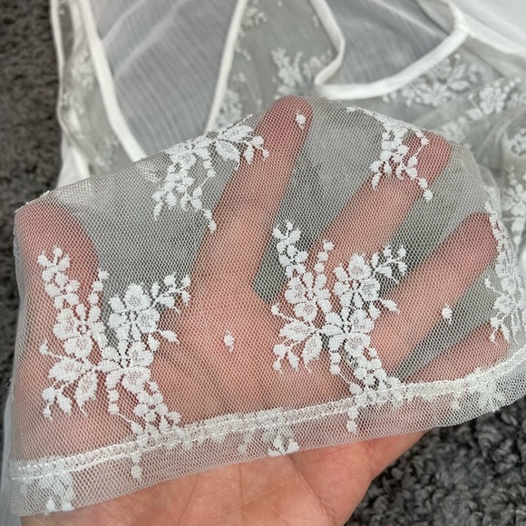 Abercrombie & Fitch sheer lace floral Tank top women’s size M - Picture 13 of 17